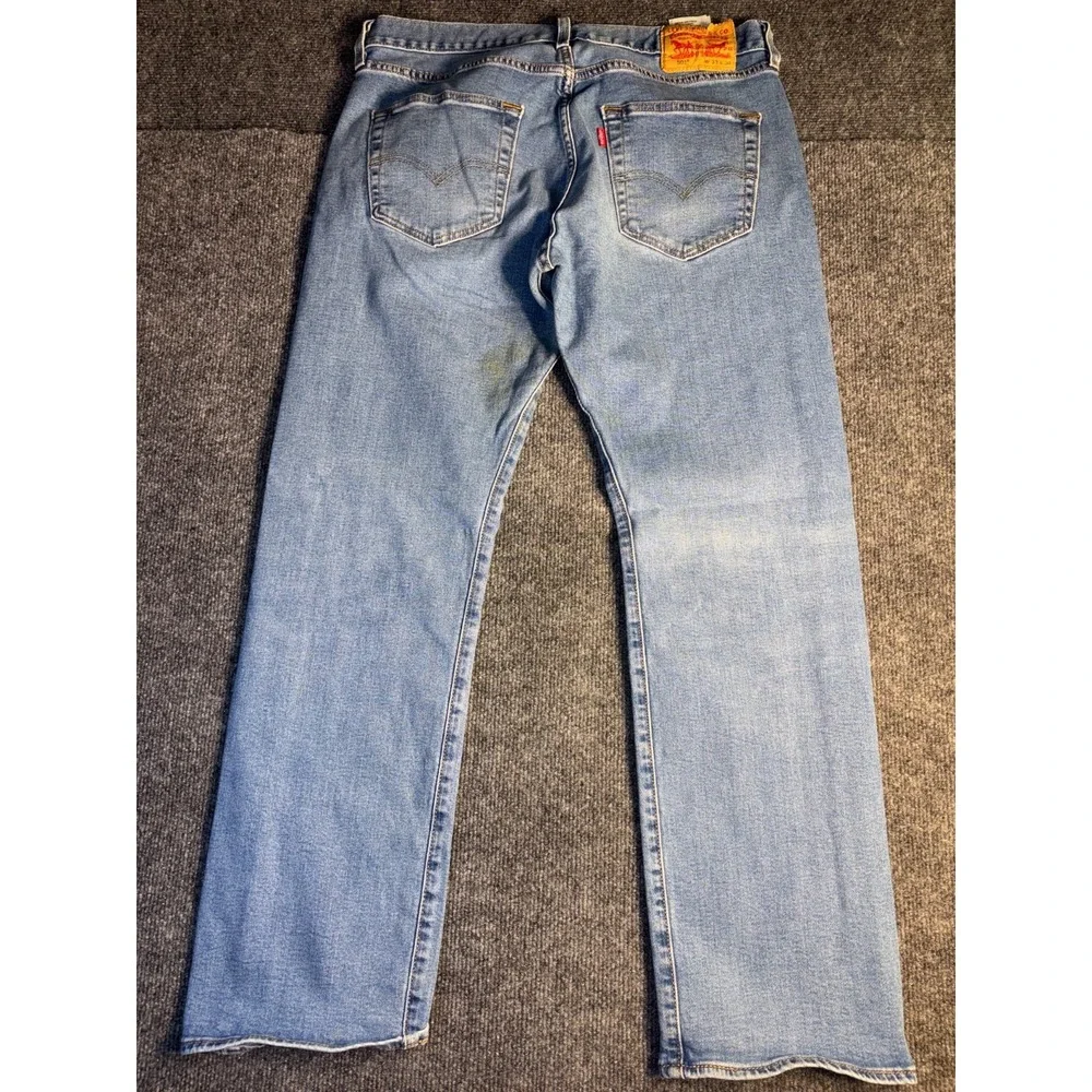 Levi's 501 Jeans Men's 33x30 Blue Denim Original Fit Straight Leg Button Fly‎